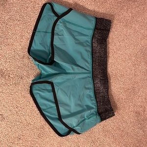 Lululemon running shorts - teal - size 6